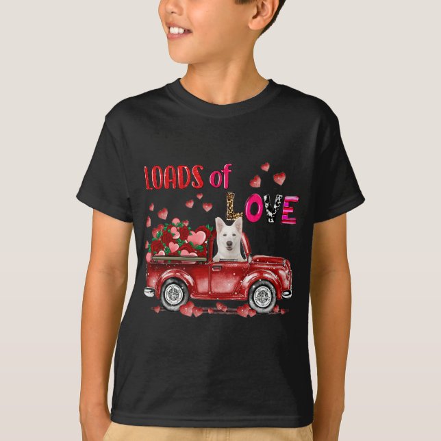 Cute White German Shepherd Hund Driving Red Lastbi T Shirt (Framsida)
