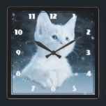 Cute White Kitten med Söt Blue Ögon Fyrkantig Klocka<br><div class="desc">En klocka med ett foto av en vit kort-ledd kattunge med ljusblå ögon. Startar in i avstånd. Tassar korsade i typiska kattunge mode.</div>