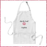 Cute White och Rosa Lipstick Kiss Cook Förkläde<br><div class="desc">Den berömda apron dekorerade med en rosa kyss och instruktionen: Kiss the Cook! Anpassa till din/mottagarens namn. Lägg till lite roligt och stollig till matlagningen!</div>