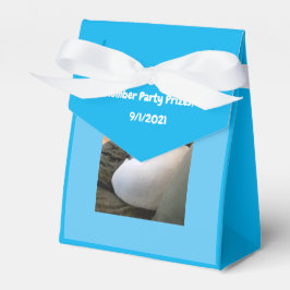 Cute White Puppy Hund Sleeping Slumber Party Blue Presentaskar