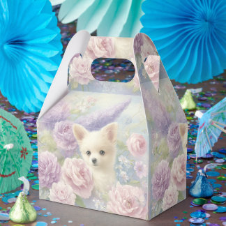 cute white puppy with flowers presentaskar