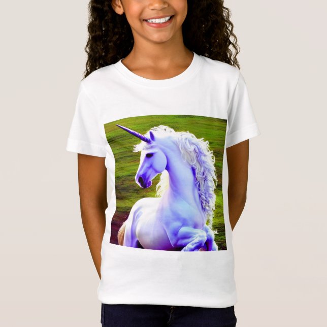 Cute White Unicorn AI Designer T Shirt (Framsida)