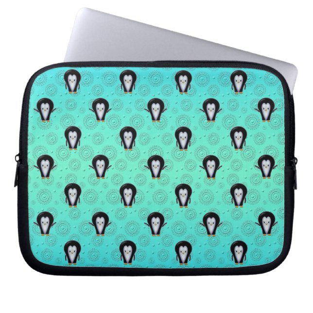 Cute Winter Penguins over Teal and Mint Grönt Laptop Fodral (Framsidan)