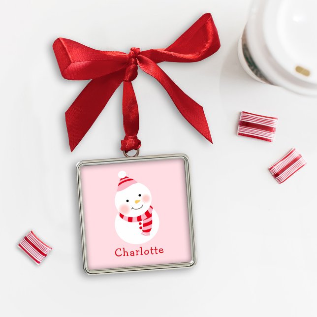 Cute Winter Snögubbe Rosa Red Custom Name Julgransprydnad Metall (Skapare uppladdad)