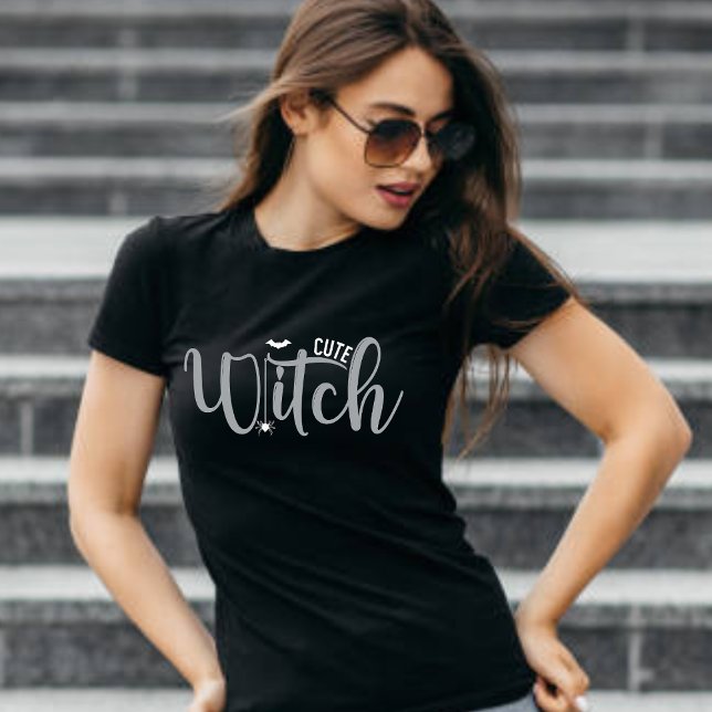 Cute Witch Black and White Womens Halloween T Shirt (Skapare uppladdad)