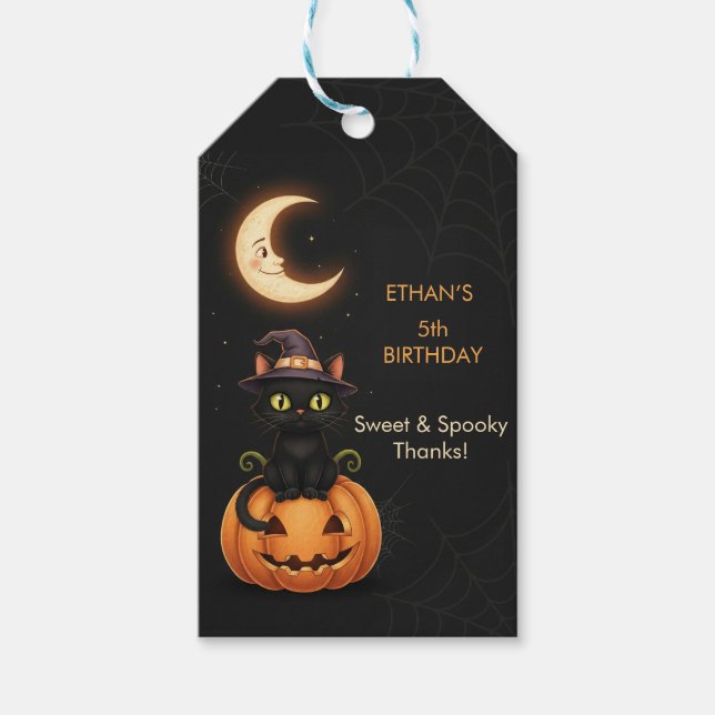 Cute Witch Cat and Pumpkin Birthday Presentetikett (Framsidan)