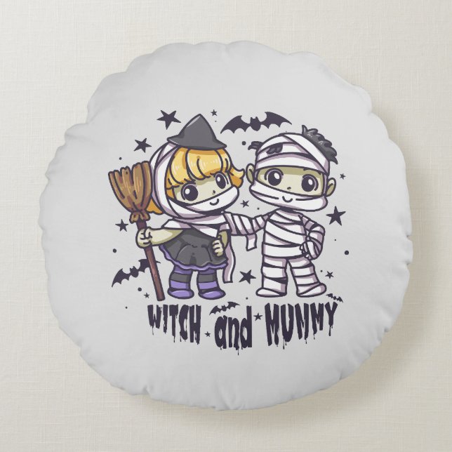 Cute Witch och Mummy Rund Kudde (Framsidan)