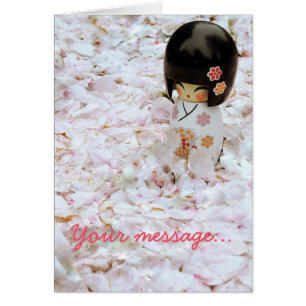 Cute Wooden Japansk doll och Petals Hälsningskort