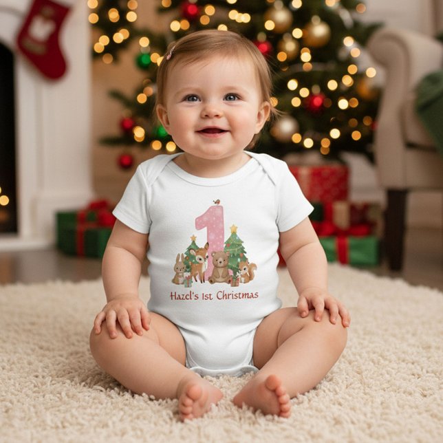 Cute Woodland Animals Baby First Christmas Pink 1 T Shirt (Skapare uppladdad)