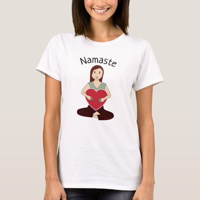 Cute Yoga Girl håller Red eart Namaste T Shirt (Framsida)