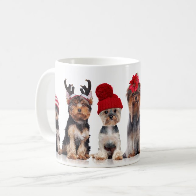 Cute Yorkshire Terrier Hundar med julklappar Kaffemugg (Framsida vänster)