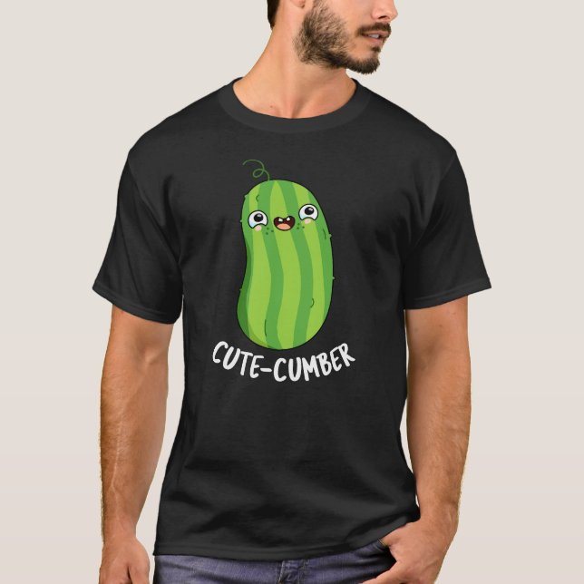 Cutecumber Funny Cucumber Pun Mörk BG T Shirt (Framsida)