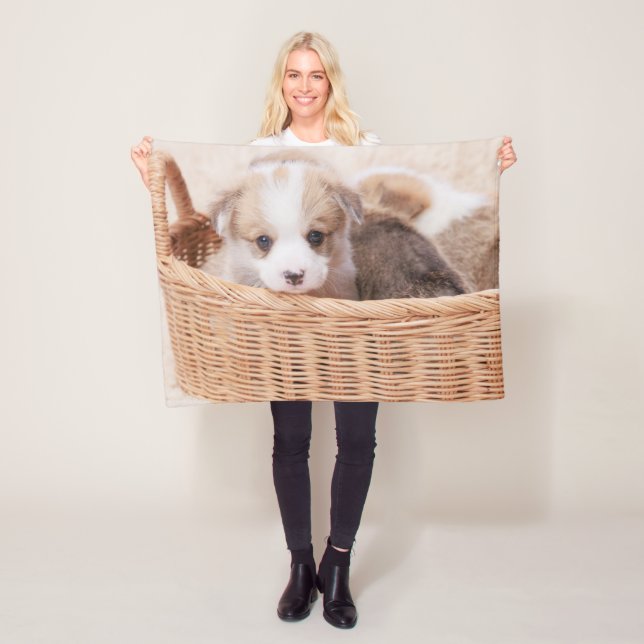 Cutest Baby djur | Corgi Tiny Puppy Fleecefilt (På plats)