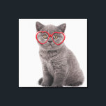 Cutest Baby djur | Kitten Heart Glass Canvastryck<br><div class="desc">Det här söta Getty Bilder-fotot har en kattunge med hjärtformade glasögon.</div>