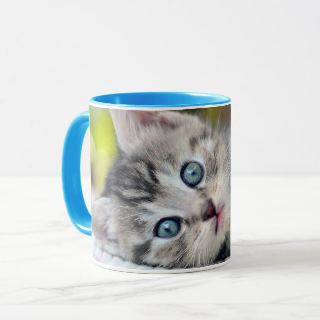 Cutest Baby djur | Kitten med blå Öga Mugg (Framsida vänster)