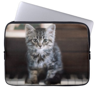 Cutest Baby djur Kitten på Piano Nycklar Laptop Fodral