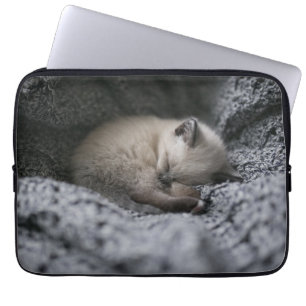 Cutest Baby djur Liten Kitten Sleeping Laptop Fodral