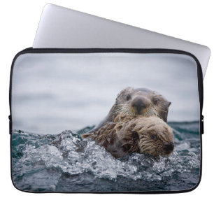 Cutest Baby djur   Otter Baby och Mor Laptop Fodral