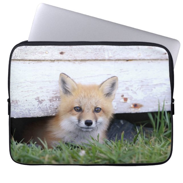 Cutest Baby djur | Red Fox Kit Peeking Laptop Fodral (Framsidan)
