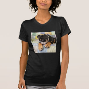Cutest Baby djur   Shy Old English Bulldog T Shirt