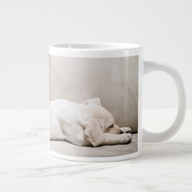 Cutest Baby djur | Sömnig Gult Labour Puppy Jumbo Mugg (Höger)