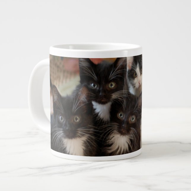 Cutest Baby djur | Svartvit kittens Jumbo Mugg (Framsida vänster)