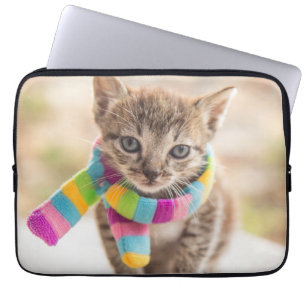 Cutest Baby djur Tabby Kitten Rainbow Scarf Laptop Fodral