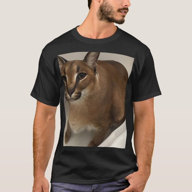 Cutest Bathtub Big Floppa My Beloved Caracal Cat M T Shirt (Framsida)
