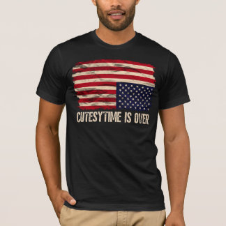 Cutesytime är över uppifrån och ned på den amerika t shirt