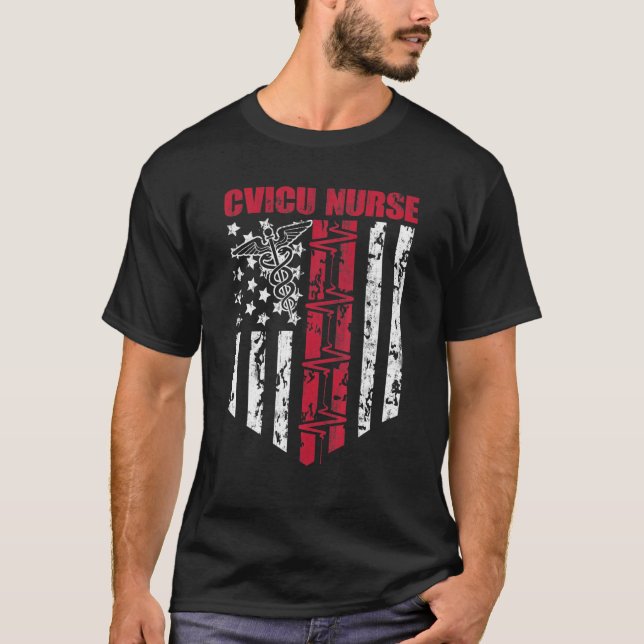 CVICU Nurse USA flagga Patriotic Nursing RN Regist T Shirt (Framsida)