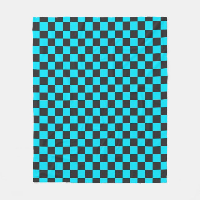Cyan and charcoal checkerboard pattern fleecefilt (Framsidan)