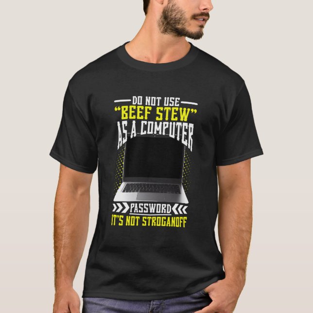Cyber Security Hacker and Cyber Security Professio T Shirt (Framsida)