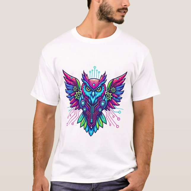 Cyberpunk Uggla Guardian - Neon Tech Wisdom T Shirt (Framsida)
