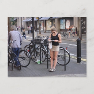 Cycle a miniskirt vykort