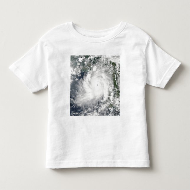 Cyclone Giri flyttar i land över Burma T-shirt (Framsida)