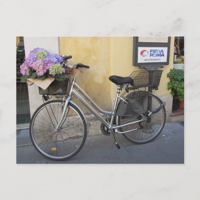 Cykel med korg av hortensior vykort (Framsida)