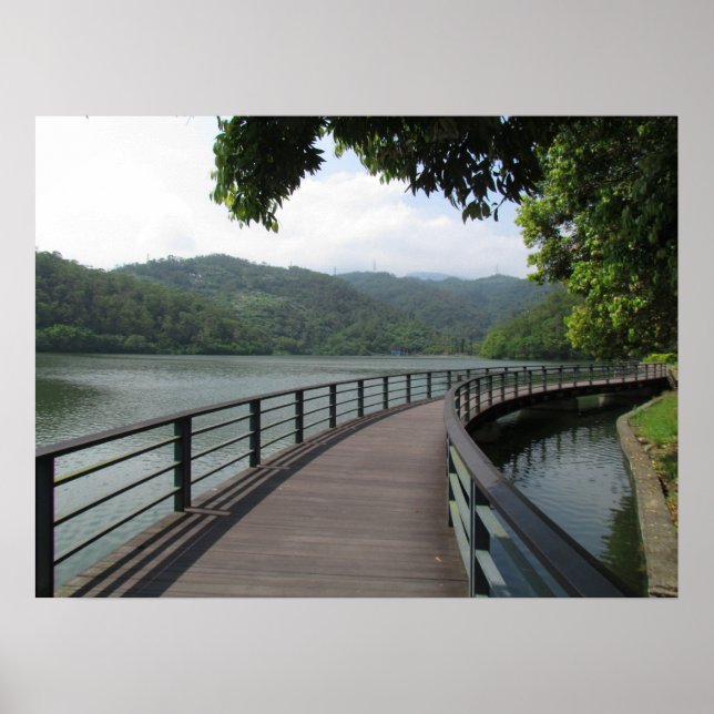 Cykelbrygga över Vatten Poster (Framsidan)