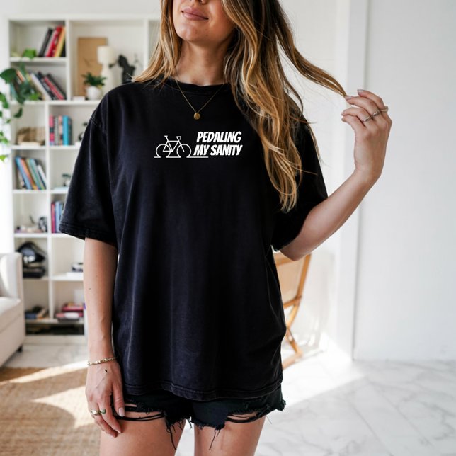 Cykeltjej Ironi svart vit T Shirt (Bike Girl Irony Shirt. Super-stylish women's biking T-shirt with saying "Pedaling my sanity".)