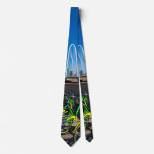 Cyklar och Dallas Neck Tie Slips