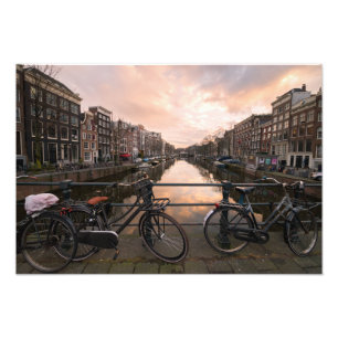 Cyklar på solnedgången i Amsterdam Fototryck
