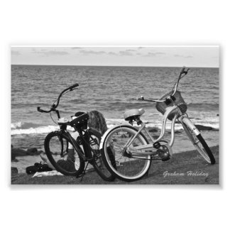 Cyklar vid havet fototryck