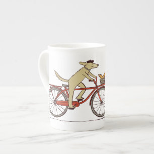 Cykling Hund med ekorrevän - Roligt Djurkonst Benporslin Mugg