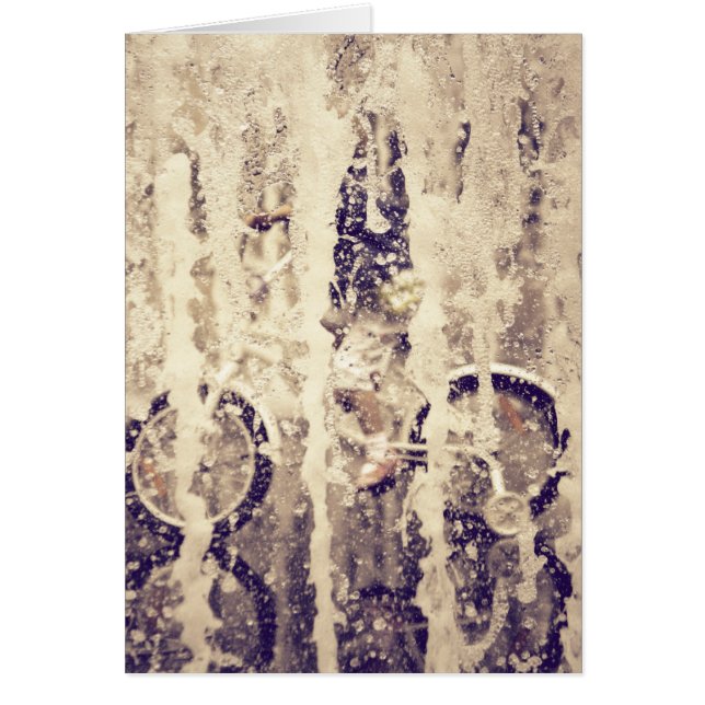 Cykling i regnet hälsningskort (Framsidan)