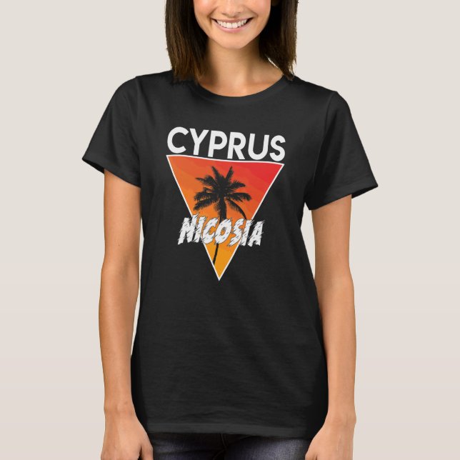Cypern Med Soliga Färger T Shirt (Framsida)