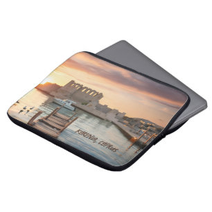 Cyprus Kyrenia Watercolor Sketch med Yacht Laptop Fodral