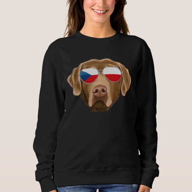 Czech Flag Chesapeake Bay Retriever Czech Republic T Shirt (Framsida)