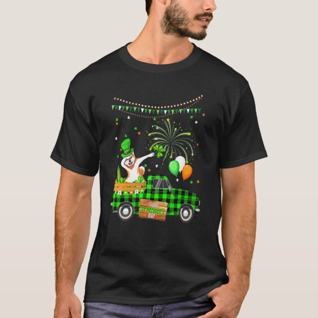Dabbing Akita Hund Shamrock St patrick's day T Shirt (Framsida)