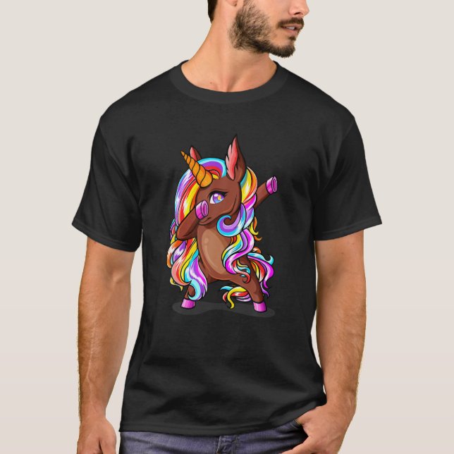 Dabbing Brown Skin Unicorn Cute African T Shirt (Framsida)