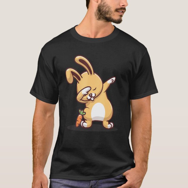 Dabbing Bunny with carrot T Shirt (Framsida)