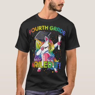 Dabbing Fourth Grade Unicorn Graduation Class 2022 T Shirt